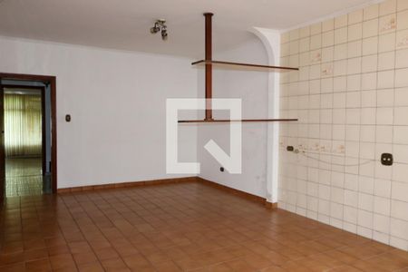 Casa para alugar com 310m², 5 quartos e 5 vagas Casa para alugar com 310m², 5 quartos e 5 vagasCozinha