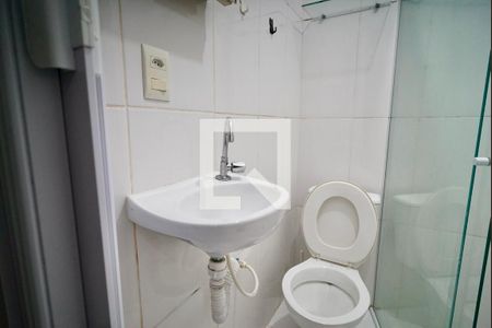 Banheiro de kitnet/studio para alugar com 1 quarto, 12m² em Jardim Esmeralda, São Paulo