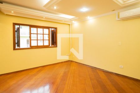 Casa à venda com 250m², 3 quartos e 3 vagasSuíte 