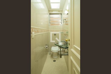 Casa à venda com 250m², 3 quartos e 3 vagasLavabo 