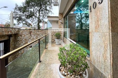 Sacada  de casa à venda com 3 quartos, 250m² em Vila Sao Joao, São Bernardo do Campo