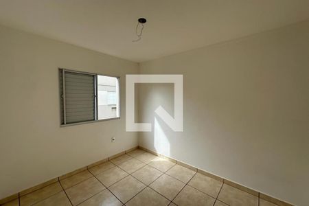 Dormitório 01 de apartamento para alugar com 2 quartos, 50m² em Vila Abranches, Ribeirão Preto
