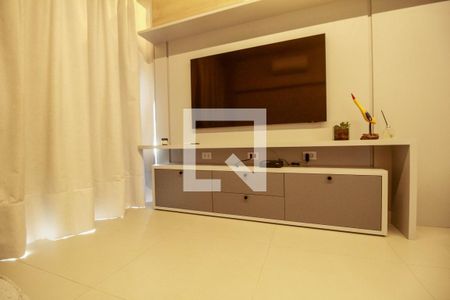 Sala de apartamento para alugar com 1 quarto, 60m² em Vila Olímpia, São Paulo