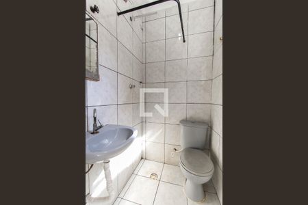 Banheiro de casa para alugar com 2 quartos, 72m² em União de Vila Nova, São Paulo