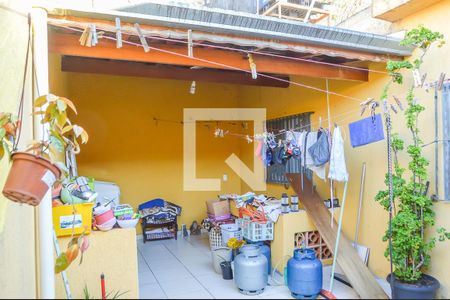 Casa à venda com 235m², 3 quartos e 2 vagasÁrea de Serviço