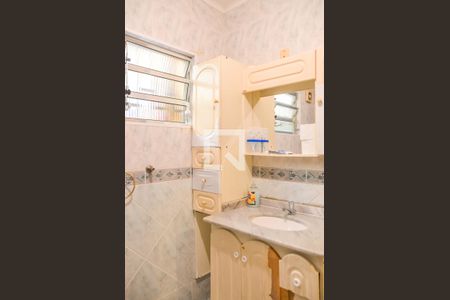 Casa à venda com 235m², 3 quartos e 2 vagasBanheiro