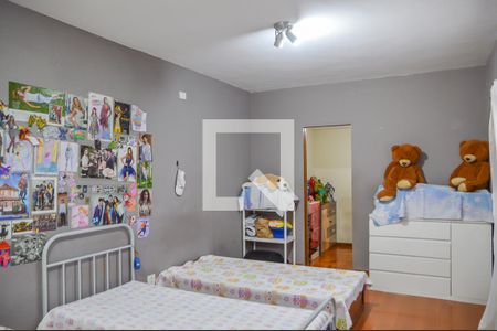 Casa à venda com 235m², 3 quartos e 2 vagasQuarto 1