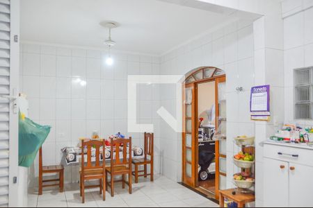 Casa à venda com 235m², 3 quartos e 2 vagasCozinha