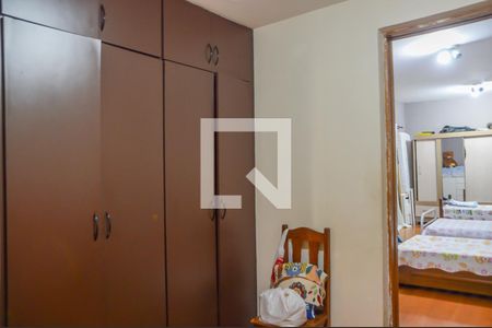 Casa à venda com 235m², 3 quartos e 2 vagasCloset