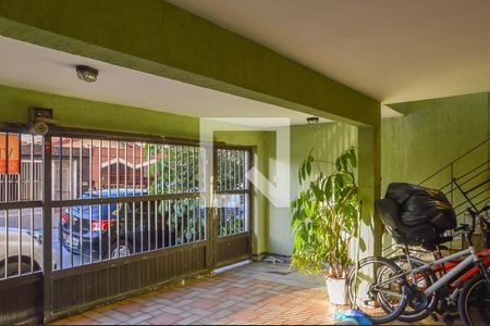 Casa à venda com 235m², 3 quartos e 2 vagasGaragem