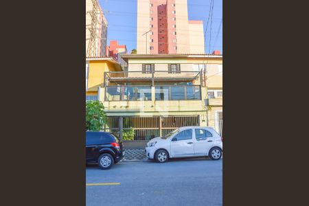 Casa à venda com 235m², 3 quartos e 2 vagasFachada