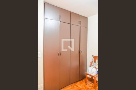 Casa à venda com 235m², 3 quartos e 2 vagasCloset