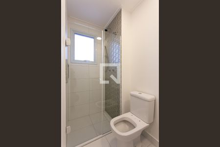 Banheiro de apartamento para alugar com 1 quarto, 52m² em Vila Azevedo, São Paulo