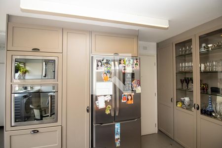 Apartamento à venda com 166m², 4 quartos e 2 vagas Apartamento à venda com 166m², 4 quartos e 2 vagasCozinha, armários