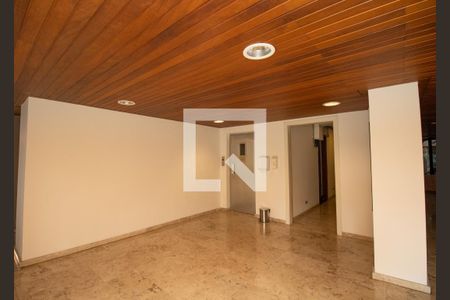 Apartamento à venda com 166m², 4 quartos e 2 vagas Apartamento à venda com 166m², 4 quartos e 2 vagasÁrea comum - Hall do elevador
