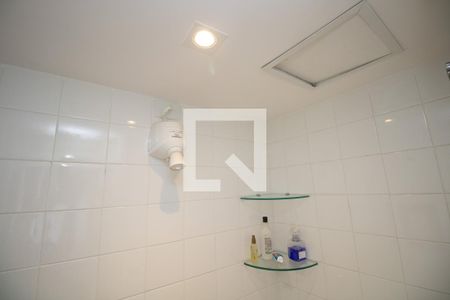 Apartamento à venda com 166m², 4 quartos e 2 vagas Apartamento à venda com 166m², 4 quartos e 2 vagasBanheiro de serviço