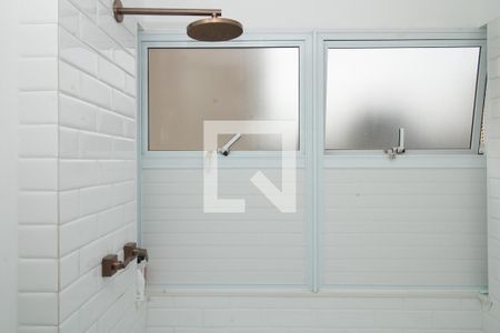 Apartamento à venda com 166m², 4 quartos e 2 vagas Apartamento à venda com 166m², 4 quartos e 2 vagasBanheiro 2, chuveiro