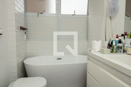 Apartamento à venda com 166m², 4 quartos e 2 vagas Apartamento à venda com 166m², 4 quartos e 2 vagasBanheiro 2, panorâmica