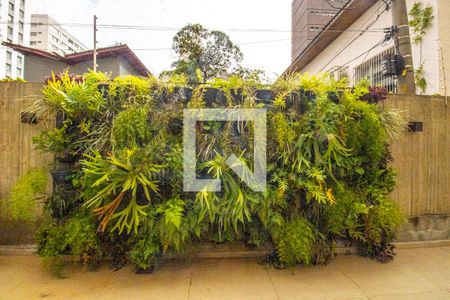 Apartamento à venda com 166m², 4 quartos e 2 vagas Apartamento à venda com 166m², 4 quartos e 2 vagasÁrea comum - Paisagismo