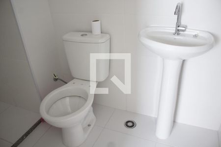 Banheiro de apartamento para alugar com 1 quarto, 25m² em Brás, São Paulo