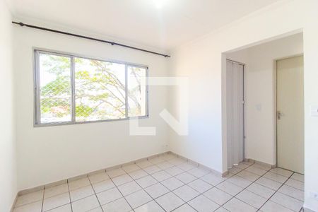 Sala de apartamento para alugar com 2 quartos, 56m² em Jardim Lucinda, São Paulo