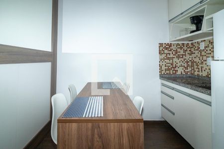 Cozinha de apartamento para alugar com 1 quarto, 33m² em Granja Viana, Cotia