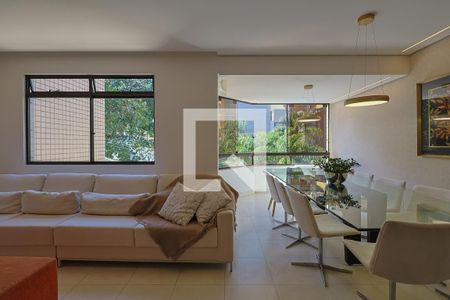 Apartamento à venda com 138m², 4 quartos e 2 vagasSala