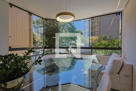Sala de apartamento à venda com 4 quartos, 138m² em Santo Antônio, Belo Horizonte
