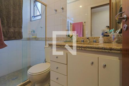 Apartamento à venda com 138m², 4 quartos e 2 vagasBanheiro Social