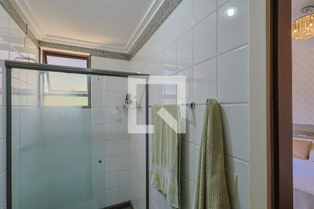 Apartamento à venda com 138m², 4 quartos e 2 vagasBanheiro Quarto 1