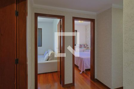 Corredor de apartamento à venda com 4 quartos, 138m² em Santo Antônio, Belo Horizonte