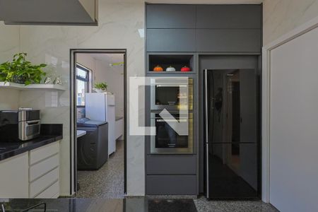 Apartamento à venda com 138m², 4 quartos e 2 vagasCozinha