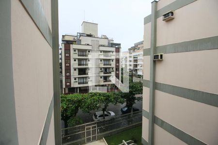 Vista de apartamento para alugar com 3 quartos, 90m² em Loteamento João Batista Julião, Guarujá