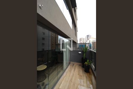 Varanda de kitnet/studio para alugar com 1 quarto, 36m² em Itaim Bibi, São Paulo
