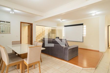 Sala de TV de casa à venda com 4 quartos, 250m² em Dos Casa, São Bernardo do Campo