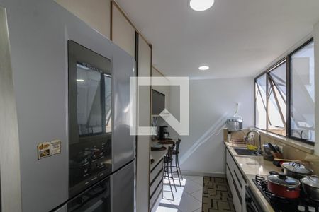 Apartamento para alugar com 370m², 5 quartos e 3 vagasCozinha