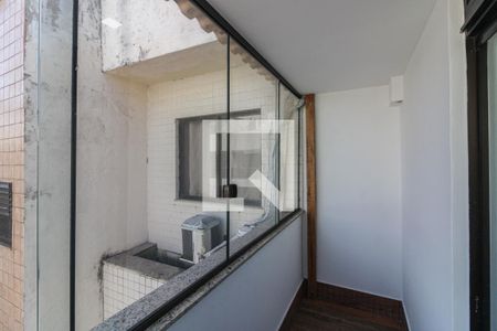 Apartamento para alugar com 370m², 5 quartos e 3 vagasSuíte 1 Master - Varanda