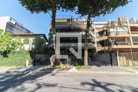 Apartamento para alugar com 370m², 5 quartos e 3 vagasFachada