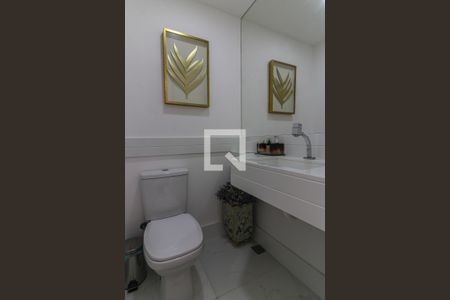 Apartamento para alugar com 370m², 5 quartos e 3 vagasLavabo