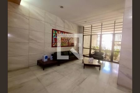 Portaria de apartamento à venda com 3 quartos, 102m² em Copacabana, Rio de Janeiro