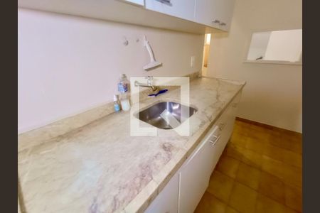Copa / Cozinha  de apartamento à venda com 3 quartos, 102m² em Copacabana, Rio de Janeiro