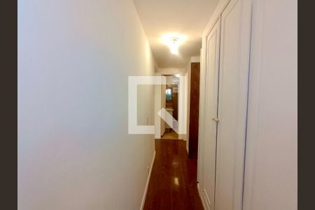 Corredor  de apartamento à venda com 3 quartos, 102m² em Copacabana, Rio de Janeiro