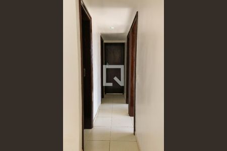 Corredor de apartamento para alugar com 3 quartos, 67m² em Todos Os Santos, Rio de Janeiro