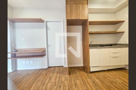 Sala/Cozinha de apartamento para alugar com 2 quartos, 41m² em Santo Amaro, São Paulo