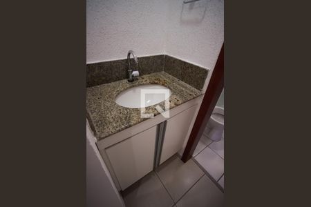 Banheiro Social de apartamento à venda com 2 quartos, 75m² em Paquetá, Belo Horizonte