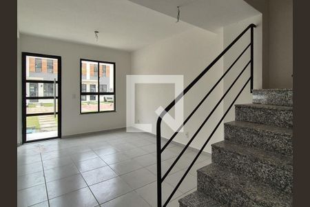 Casa de condomínio à venda com 62m², 2 quartos e 1 vagaSala