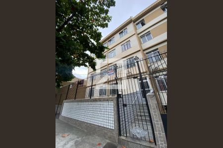 Apartamento para alugar com 90m², 2 quartos e sem vagaFachada