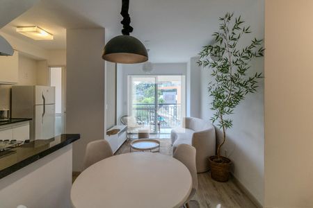 Sala de apartamento à venda com 2 quartos, 122m² em Jardim Leonor, São Paulo