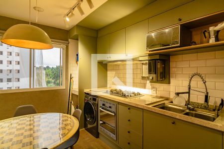 Cozinha de apartamento à venda com 2 quartos, 40m² em Vila Mira, São Paulo