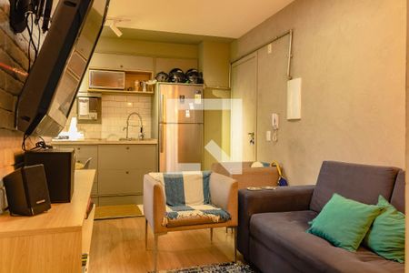 Sala de apartamento para alugar com 2 quartos, 40m² em Vila Mira, São Paulo
